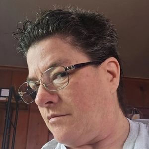 Meet your Posher, Shana